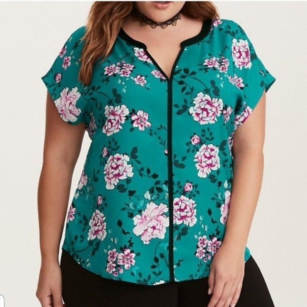 Torrid Size 1 (1X) Top Floral Print Contrast Dolman Top / Blouse Turquoise